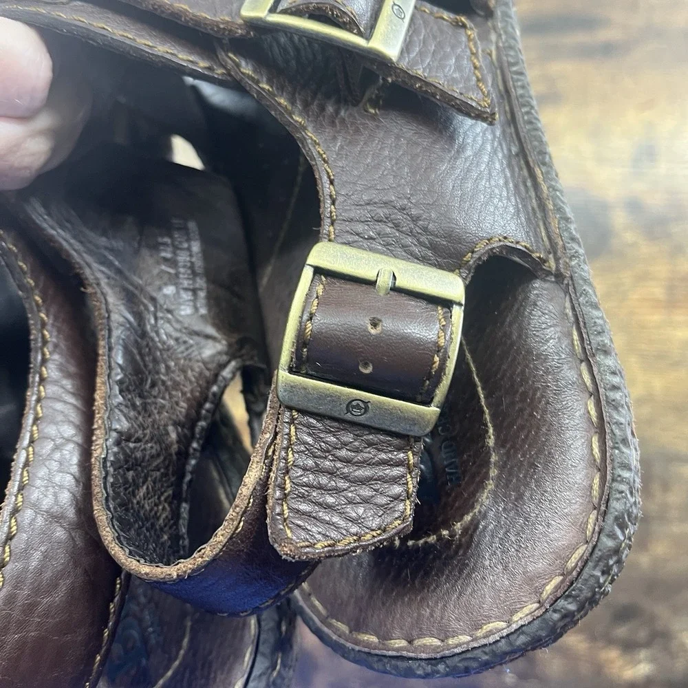 Born Fisherman Sandals Dark Brown Leather Men's Size 9 Buckle Closed Toe Vintage